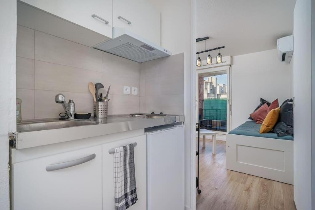 Appartement Climatise Avec Terrasse Tout Equipe A 5Min De La Gare St Charles Marseille Eksteriør billede